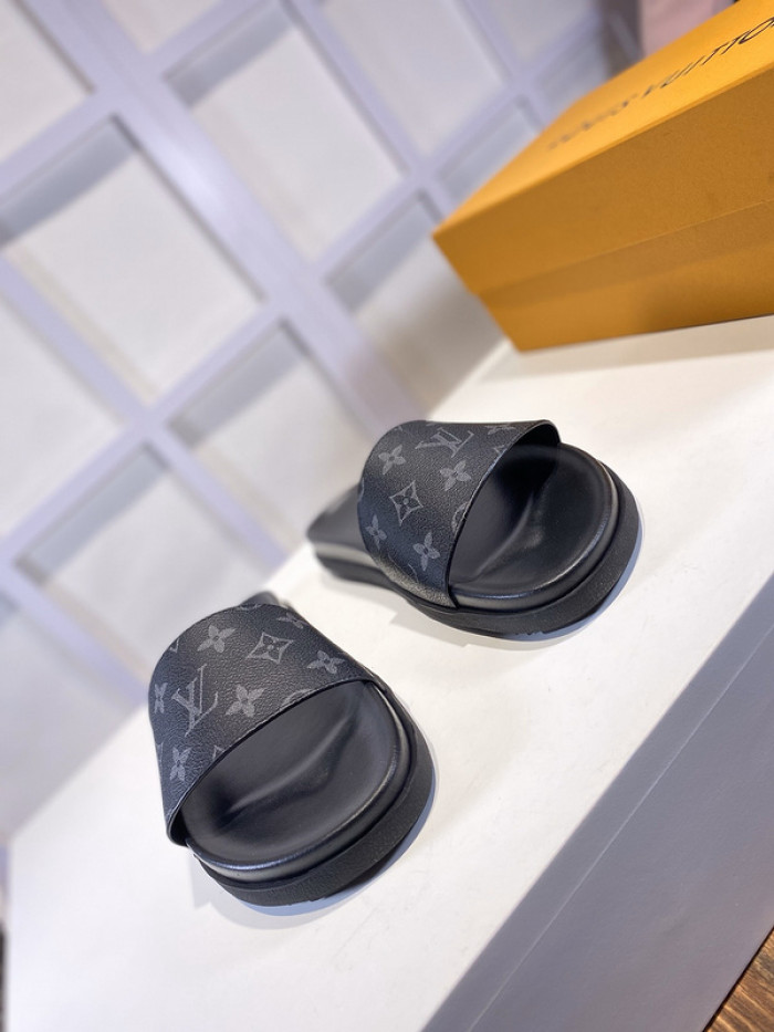 L&V SLIPPERS