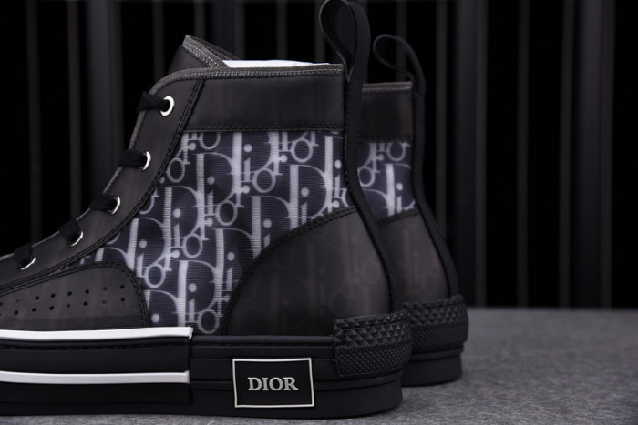 DI*O*R B23 PANKICK