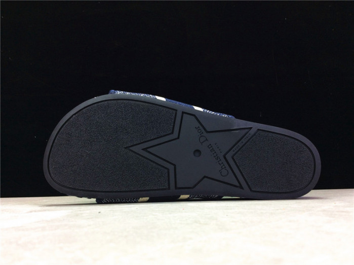 L&V SLIPPERS