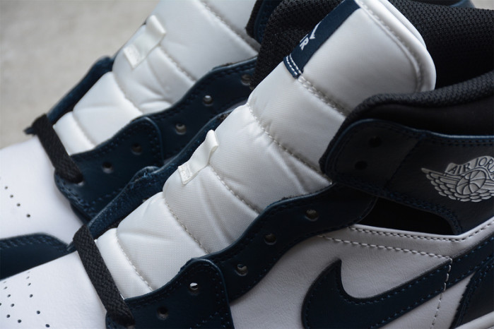 Jordan 1 Mid Armory Navy - 554724-411