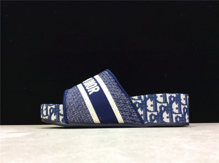 L&V SLIPPERS