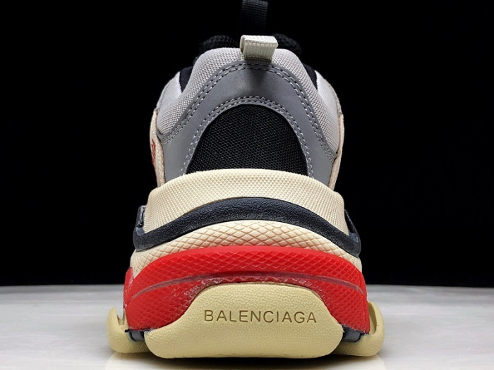 BLEN Triple S Silver Red (2018) 512175-W09O3-1081