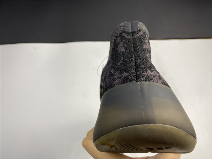 L&V SLIPPERS