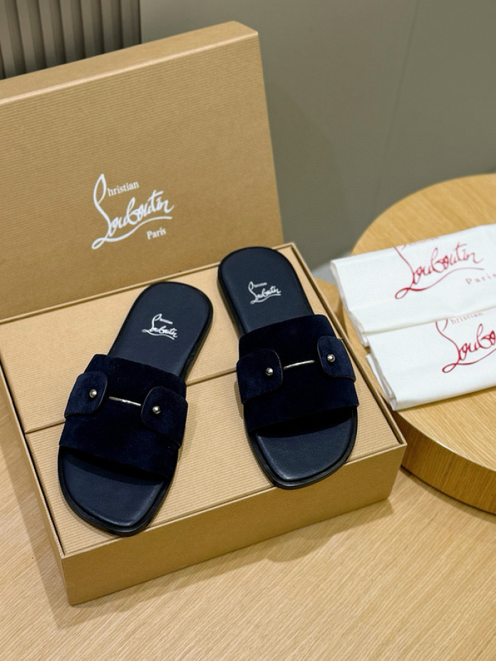 CL SLIPPERS