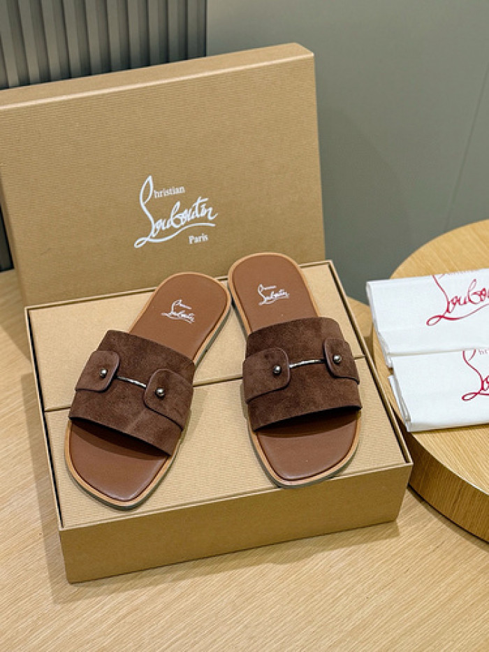 CL SLIPPERS