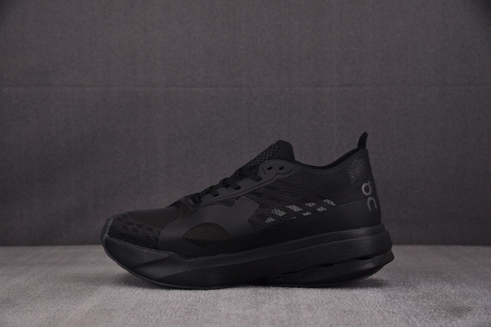 LOEWEE SNEAKERS