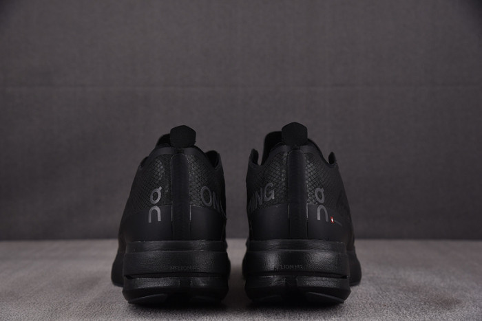 LOEWEE SNEAKERS