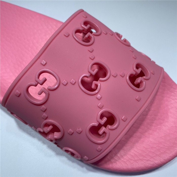 G DESIGNER SLIPPERS