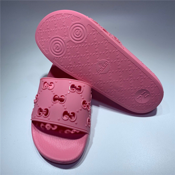 G DESIGNER SLIPPERS