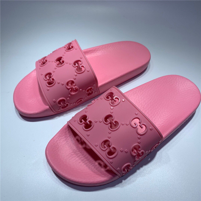 G DESIGNER SLIPPERS