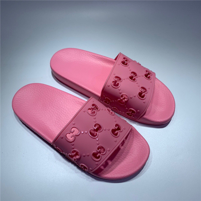 G DESIGNER SLIPPERS
