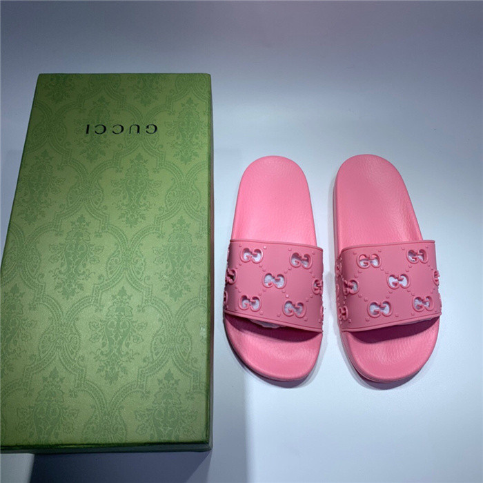 G DESIGNER SLIPPERS