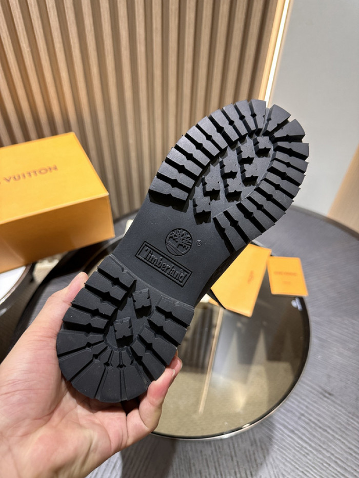 L&V SNEAKERS