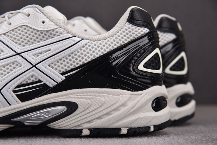 As*ic*ss shoes
