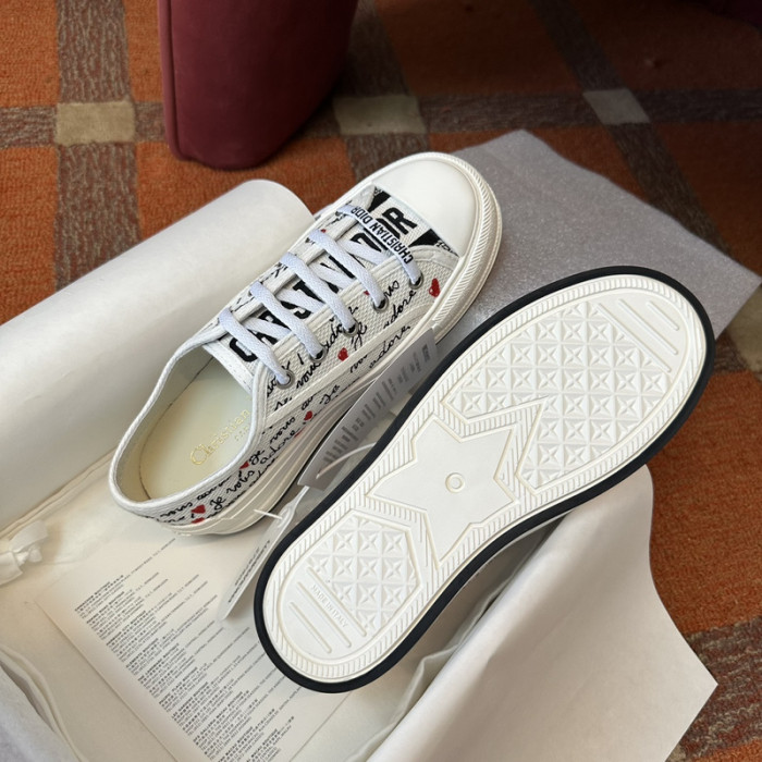 D designer sneaker