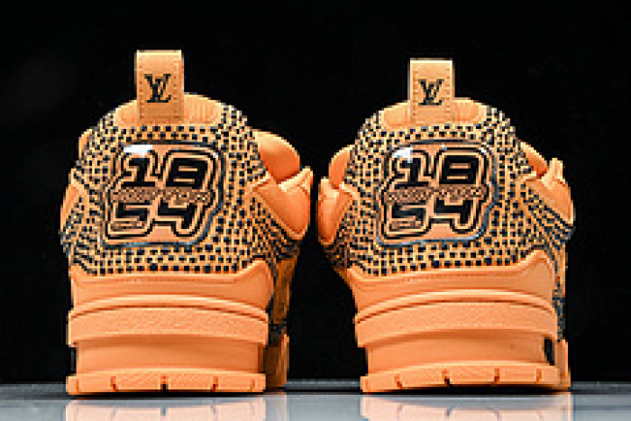 L&V SNEAKERS