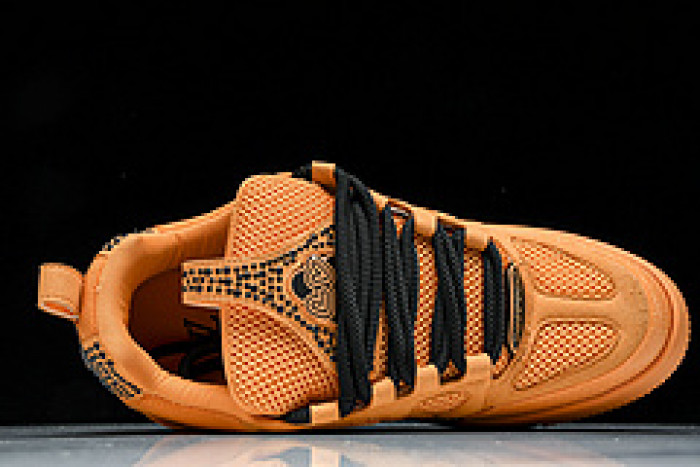 L&V SNEAKERS