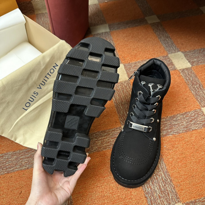 L&V SNEAKERS