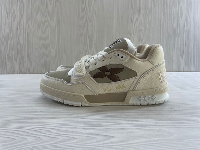 L&V SNEAKERS