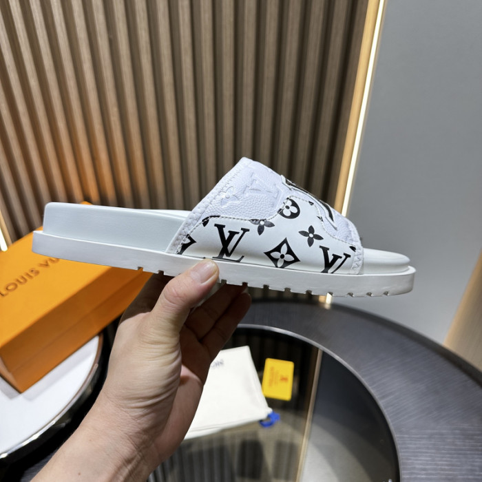 L&V SLIPPERS