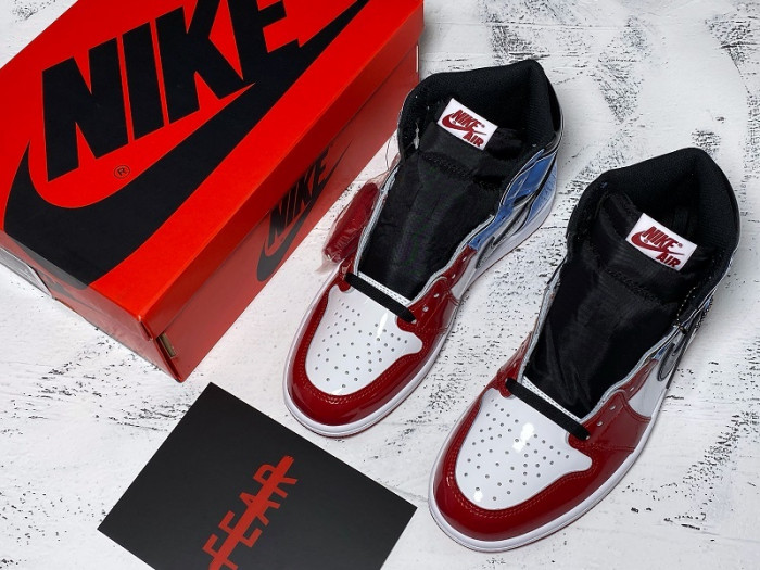 Jordan 1 Retro High Fearless UNC Chicago CK5666-100