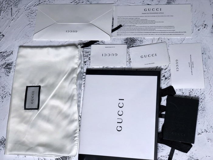 GUCC SNEAKER