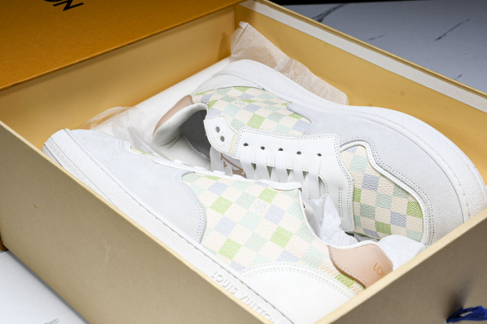L&V SNEAKERS