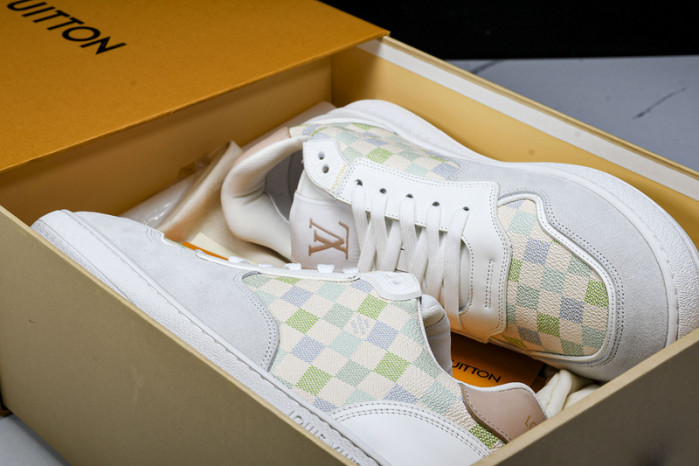 L&V SNEAKERS