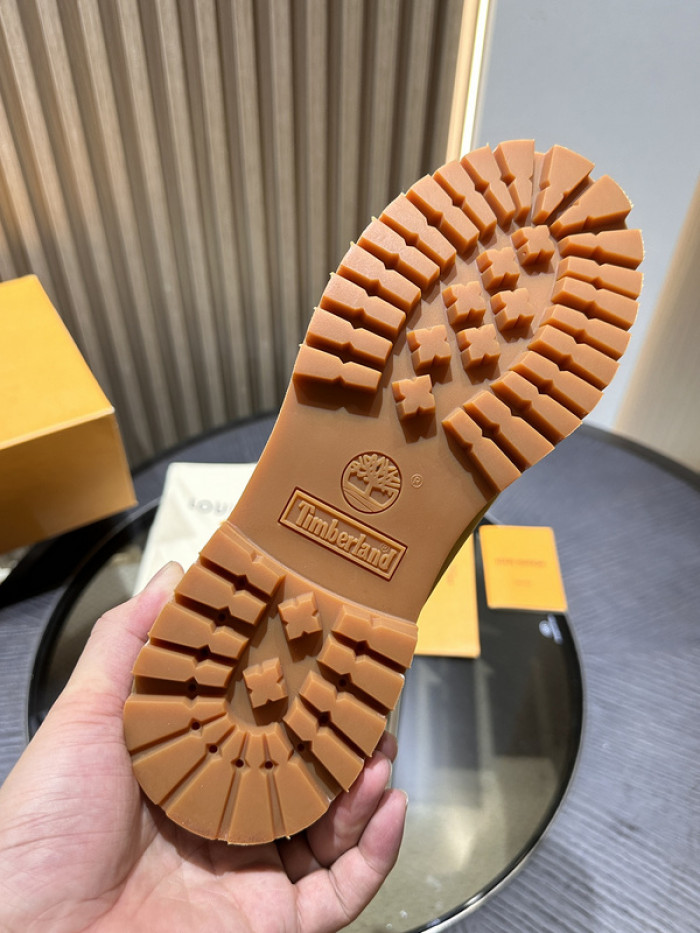 L&V SNEAKERS