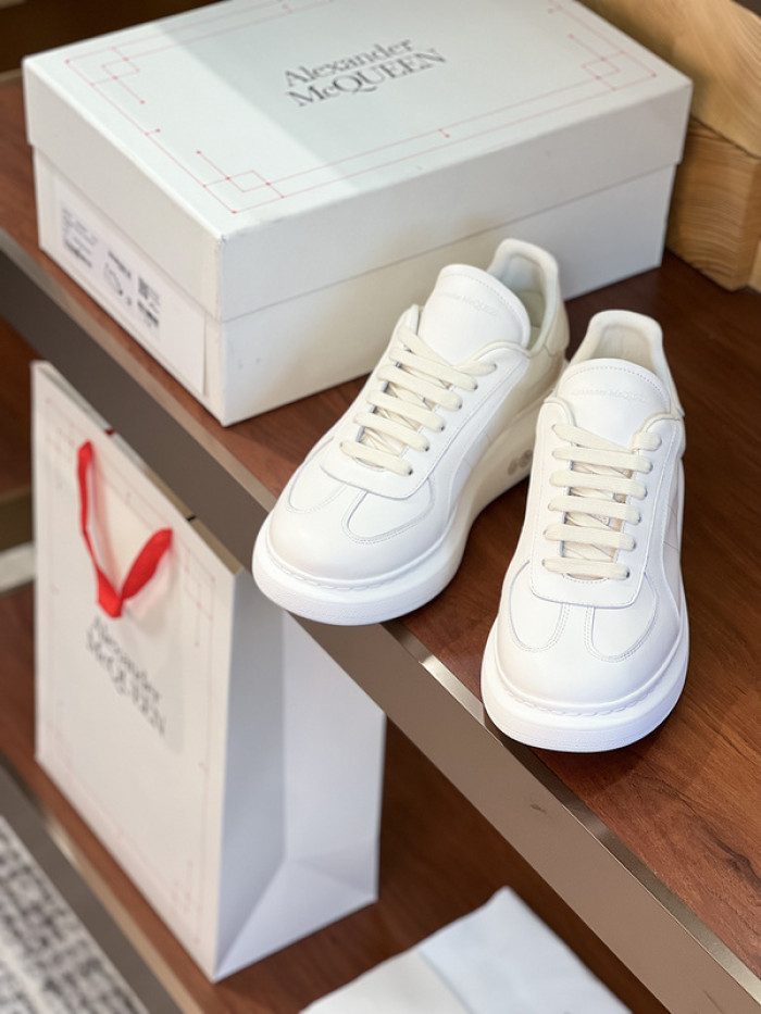 Alexander McQueen sneaker
