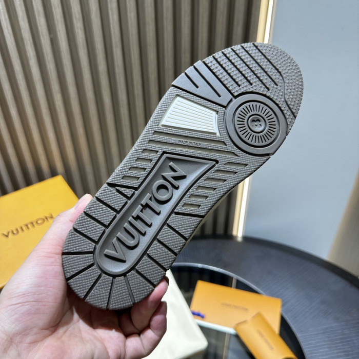 L&V SNEAKERS