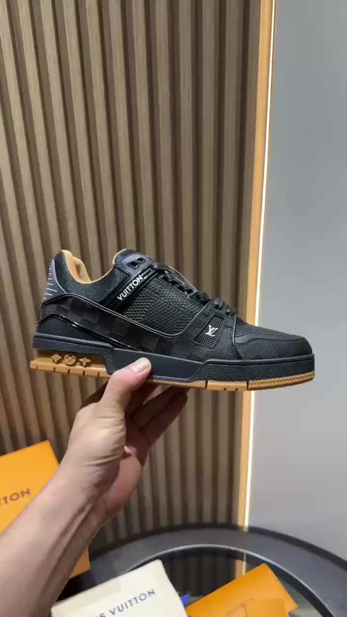 L&V SNEAKERS