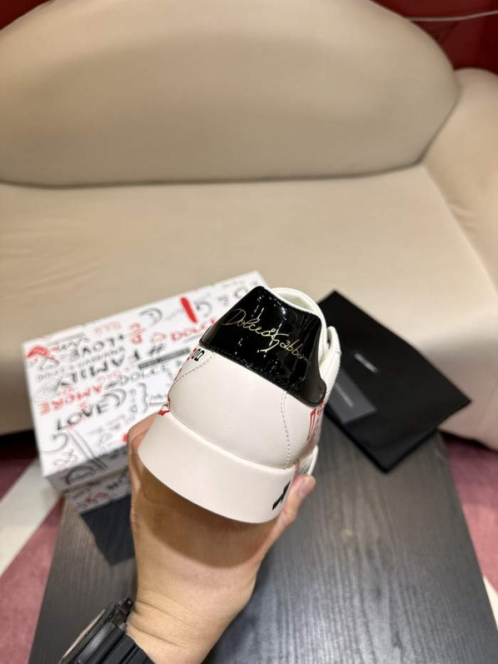 DG sneaker