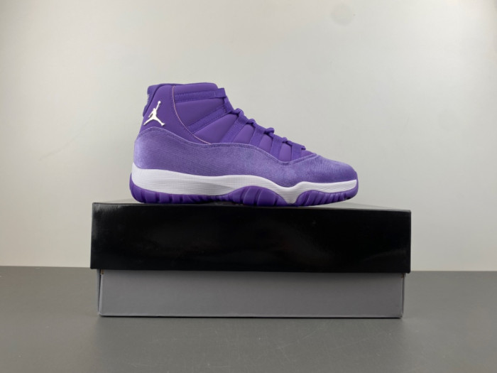 Air Jordan 11 CT8012-555