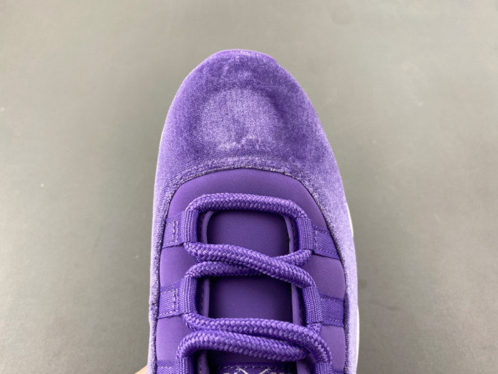 Air Jordan 11 CT8012-555