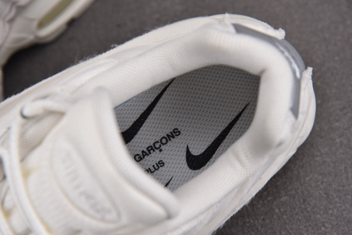 NK Air Max 95 Comme des Garcons White CU8406-100