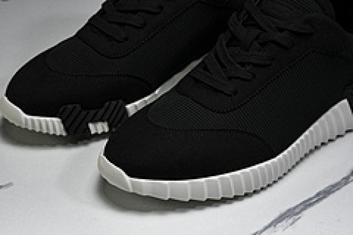 HER_MERS SNEAKER