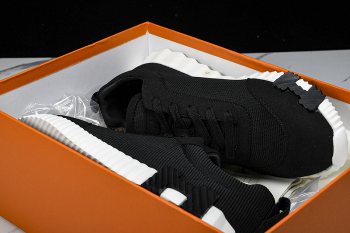 HER_MERS SNEAKER