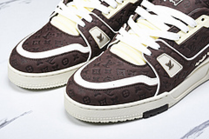 L&V SNEAKERS