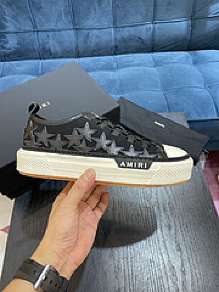 AM1R1 SNEAKERS