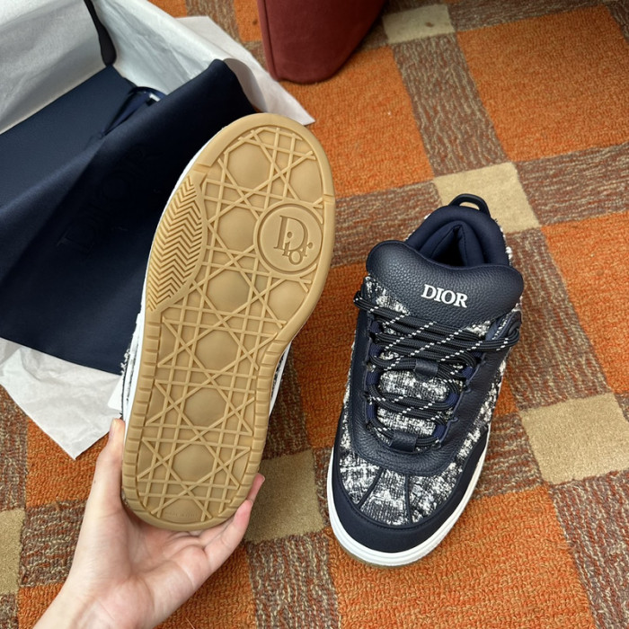 D designer sneaker