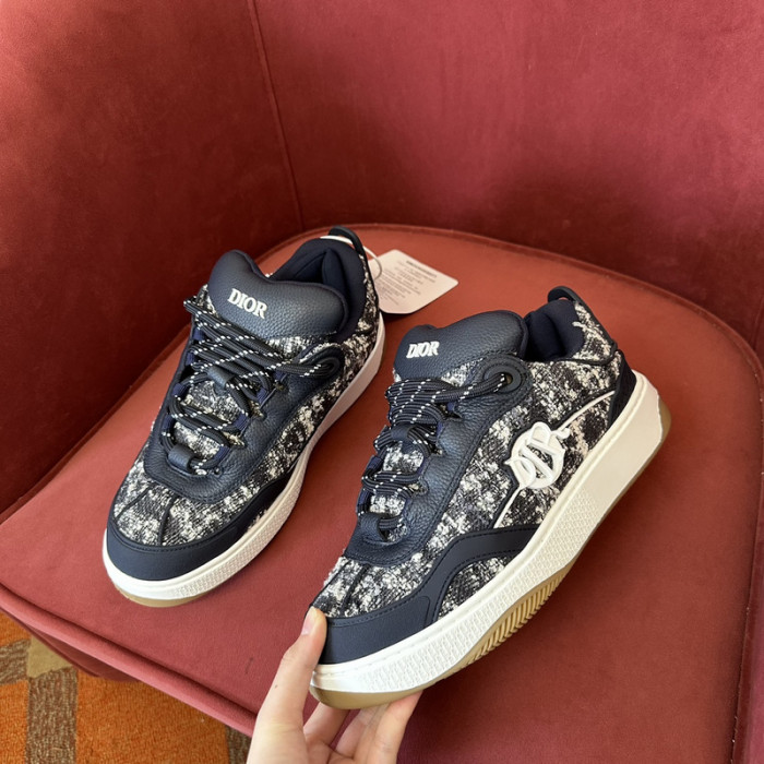 D designer sneaker