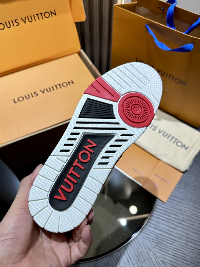 L&V SNEAKERS