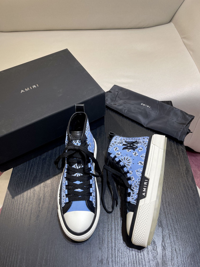 AM1R1 SNEAKERS