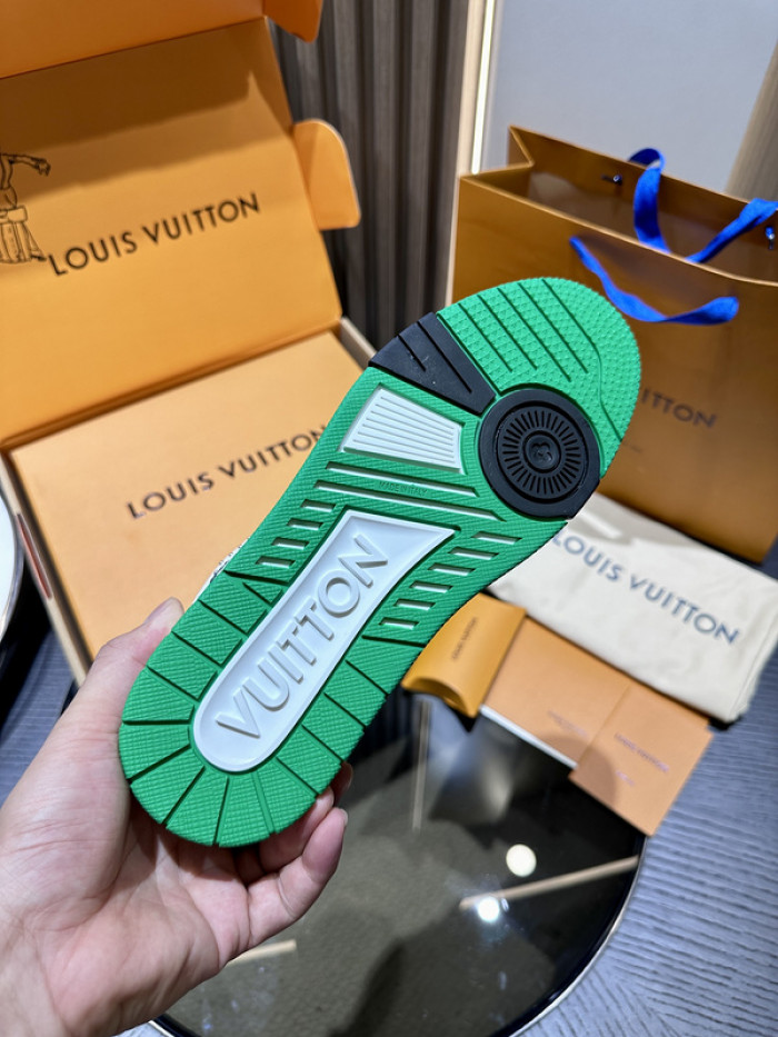 L&V SNEAKERS