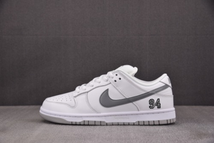 S x Nike SB Dunk Low 94 White Metallic Silver HQ8487-100