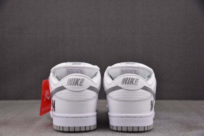 S x Nike SB Dunk Low 94 White Metallic Silver HQ8487-100