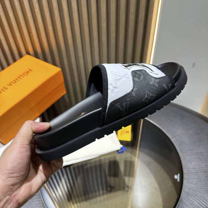 L&V SLIPPERS