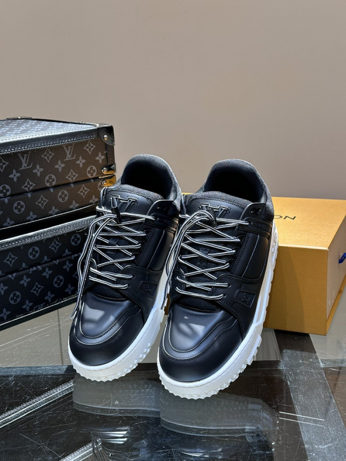 L&V SNEAKERS