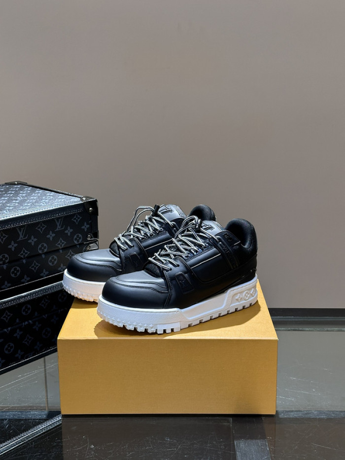 L&V SNEAKERS